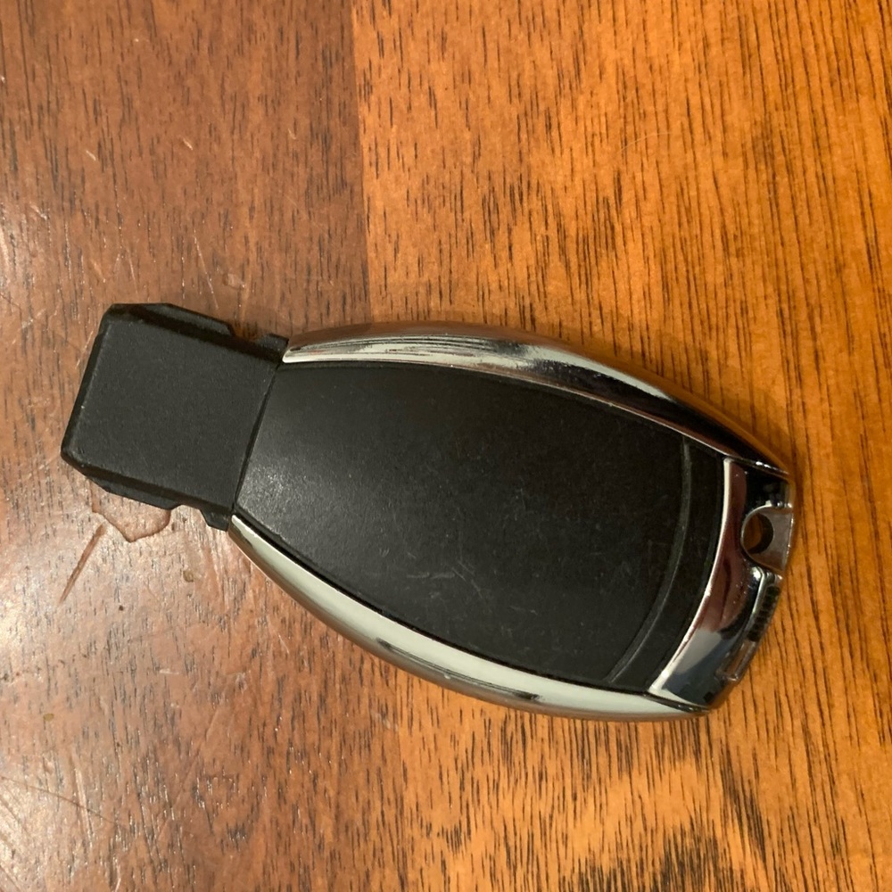 Mercedes Spare Remote - Picture 2 of 3